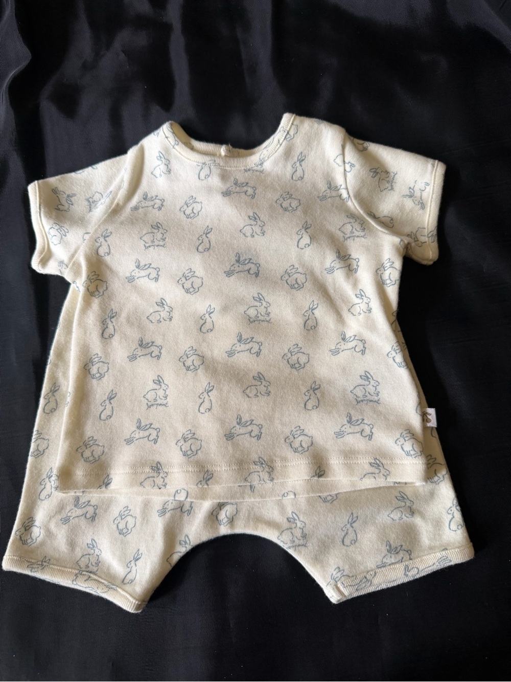 NWT BONPOINT Baby Set Size 6 Months